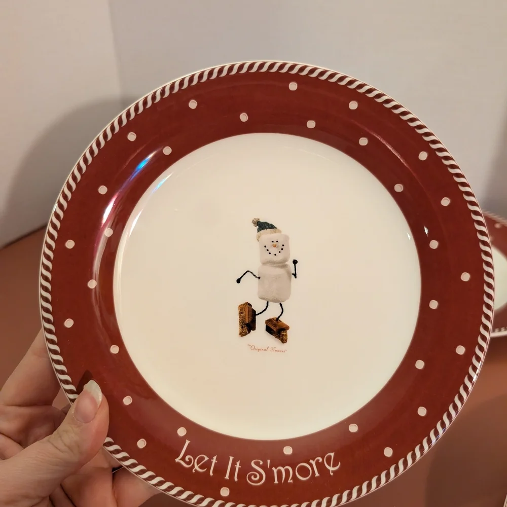 Nikko The Original S'Mores Christmas Snack/Dessert/Salad Plates - 8 Inches